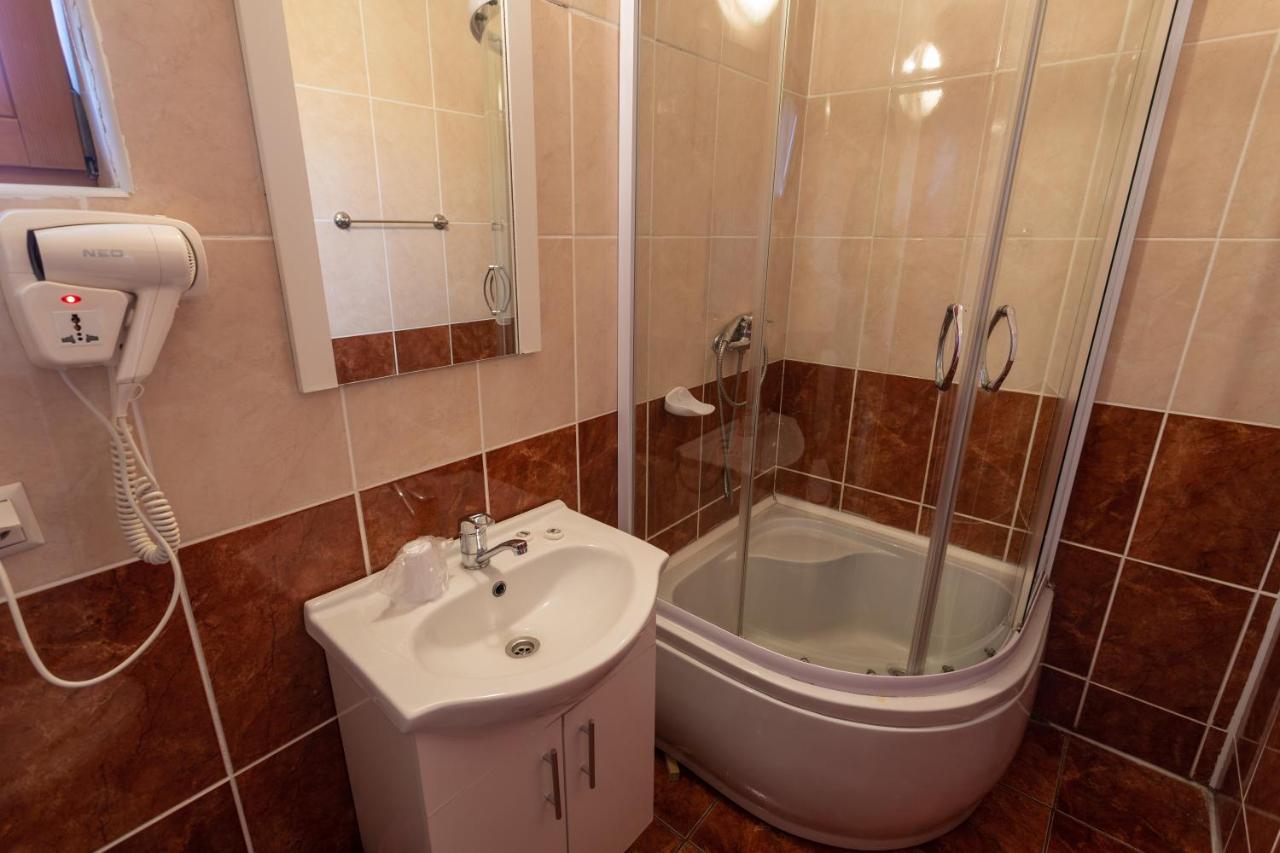 Pensiunea Casa Porojan Május 1. üdülő Kültér fotó