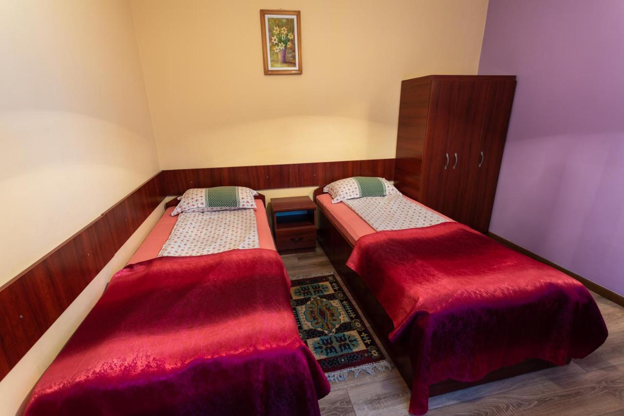 Pensiunea Casa Porojan Május 1. üdülő Kültér fotó