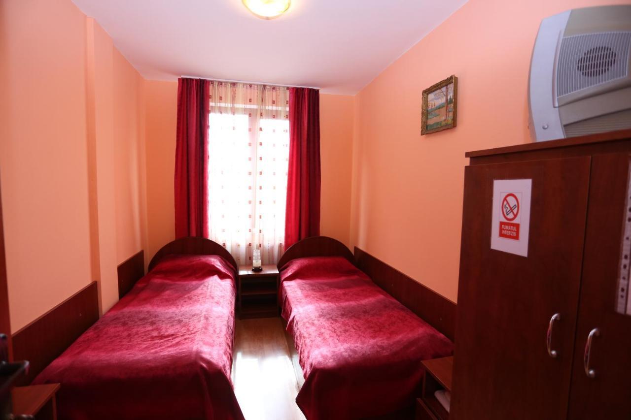 Pensiunea Casa Porojan Május 1. üdülő Kültér fotó