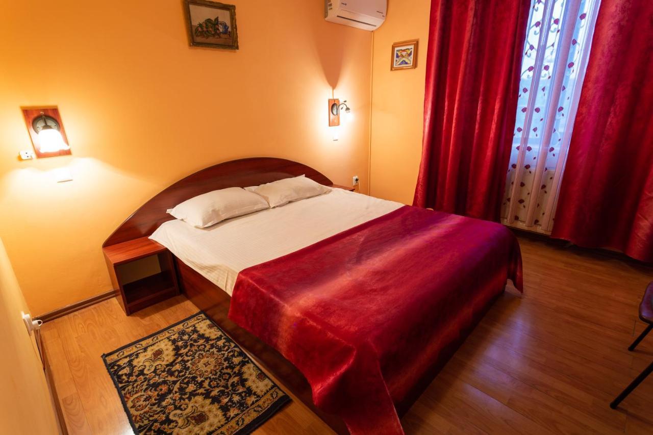 Pensiunea Casa Porojan Május 1. üdülő Kültér fotó