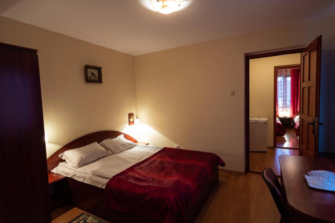 Pensiunea Casa Porojan Május 1. üdülő Kültér fotó