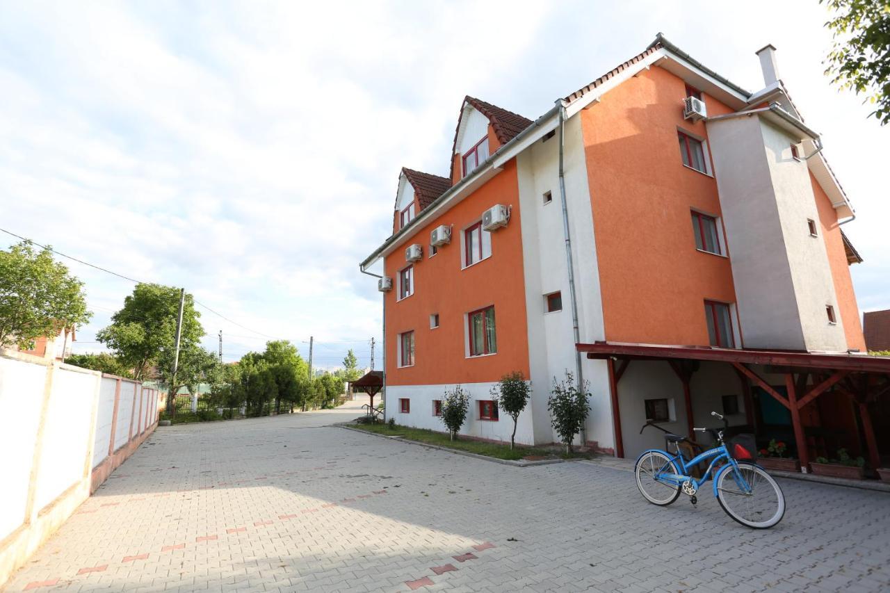 Pensiunea Casa Porojan Május 1. üdülő Kültér fotó