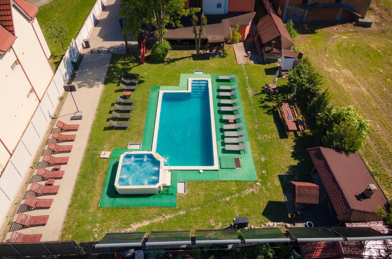 Pensiunea Casa Porojan Május 1. üdülő Kültér fotó